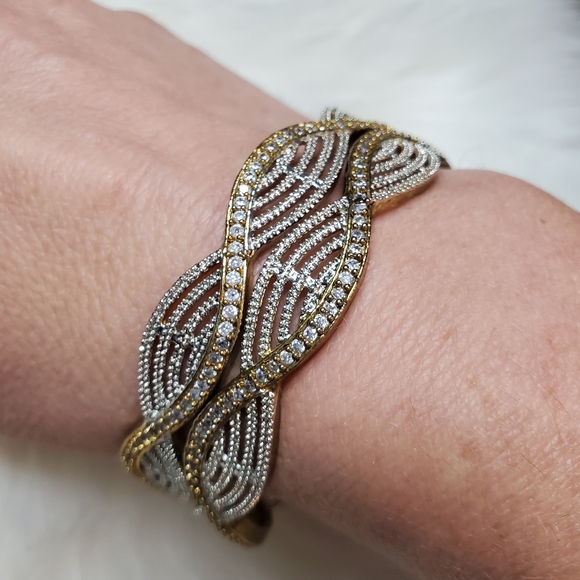 Gorgeous cz set 2 bangles - Picture 4 of 7